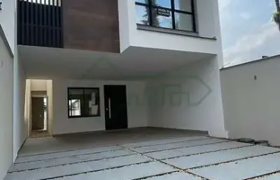 Lindo sobrado no saguaçu | 139 m² | suíte + 2 | 4 vagas de garagem