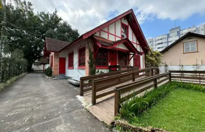 Excelente imóvel comercial no anita garibaldi | 205 m² construídos | em frente ao angeloni | 960 m² de terreno