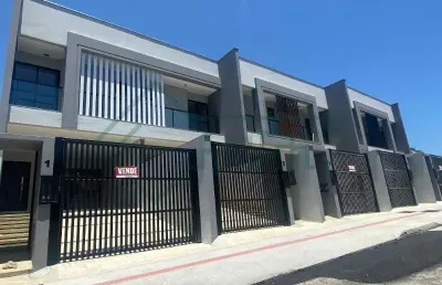 Encantador geminado no bom retiro | 105 m² | suíte + 2 | 2 vagas de garagem