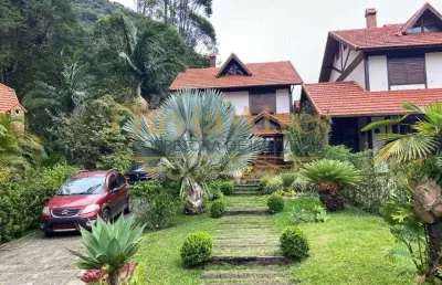 Casa em condomínio fechado com 4 quartos à venda no Granja Guarani, Teresópolis 