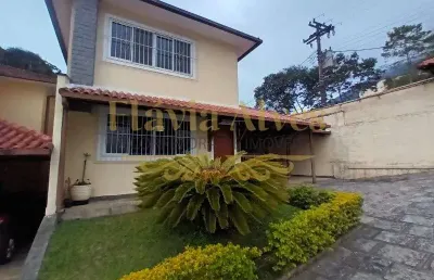 Casa em condomínio fechado com 3 quartos para alugar no Araras, Teresópolis 
