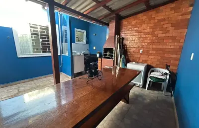 Casa com 2 quartos à venda na Rua Francisco Torquato da Rosa, 55, Potecas, São José