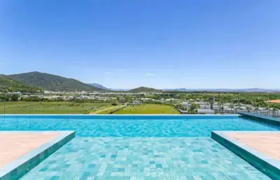 Studio mobiliado studio no oka floripa, apartamento totalmente mobiliado. pronto para morar ou rentabilizar.