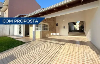 Casa térrea com 3 suítes, terreno grande à venda em santa felicidade - curitiba/pr