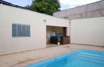 Casa à venda na Rua Sergio Franco Giraldi, Vila São Pedro, Hortolândia