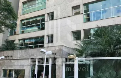 Apto. semi mobiliado | 183m² privativos | 3 suítes | 3 vagas | condomínio completo
