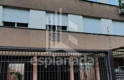 Excelente apartamento duplex com churrasqueira, sacada, gás central e garagem coberta.