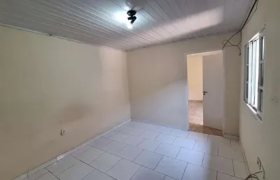 Casa com 1 quarto para alugar na Rua Maurício Pacheco Tavares, 215, Jardim Monte Azul, São Paulo