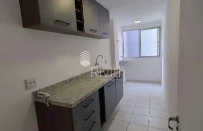 Apartamento com 3 quartos para alugar na Vila São Pedro, Santo André 