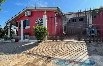 Casa à venda na Portão, 127, São Jorge, Portão