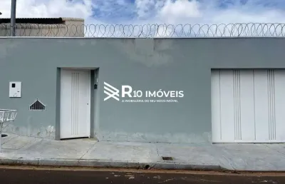 Casa com 3 quartos à venda no Santa Rosa, Uberlândia 