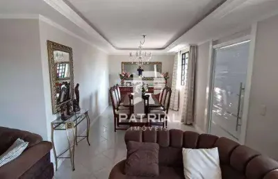 Casa com 4 quartos à venda na Rua Ferdinando Ferreira, 108, Guabirotuba, Curitiba