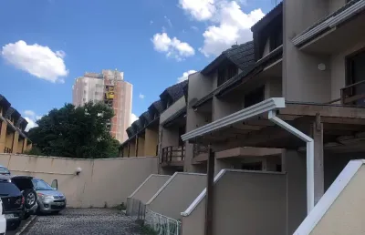 Casa em condomínio fechado com 3 quartos à venda no Capão da Imbuia, Curitiba 