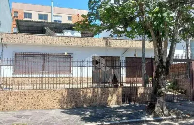 Casa com 3 quartos à venda na Rua Louvre, 325, Jardim Itu Sabará, Porto Alegre