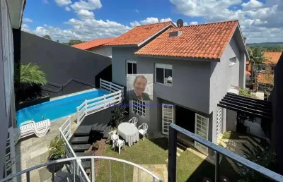 Vende-se casa no cond. sp ii - 5d/3sts reformada, lareira, piscina, salão d