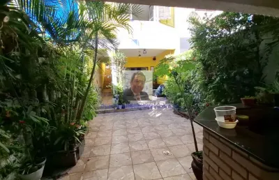 Vende-se casa 2 suítes, área gourmet, no bairro rainha, centro de itapevi 