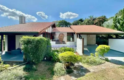 Vende-se casa no cond. recanto inpla - 2 suítes no corpo principal + 1 suít