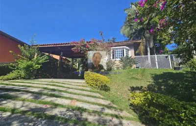 Vende-se casa 2suítes, r$ 1.242.000,00 no cond. vila verde, km 36 da raposo