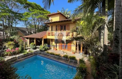 Vende-se linda casa no cond. sp ii - 4 dorms / 1 suíte