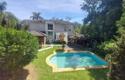 Vende-se casa 4 suítes, piscina, cond. vila verde a 3km da rap. tav. 