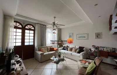 Casa com 3 dormitórios à venda, 156 m² por r$ 790.000,00 - itaipu - niterói/rj