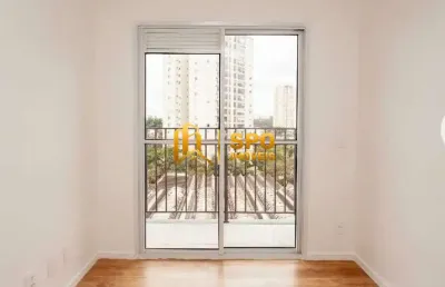 Apartamento com 2 dormitórios  1 banheiro, varanda, sem vaga de garagem