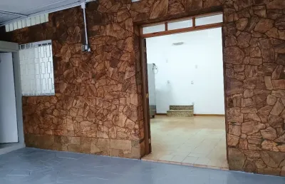Sala comercial com 1 sala para alugar na Rua Monsenhor Felippe Diehl, 54, Humaitá, Porto Alegre