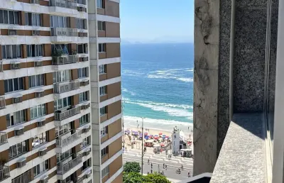Apartamento a 100 metros da praia de copacabana, com 04 quartos, 02 vagas de garagem, rio de janeiro–rj.