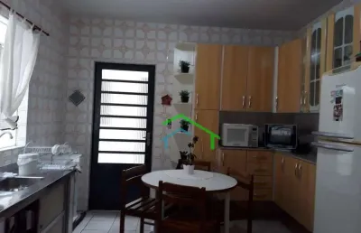 Casa com 3 quartos à venda no centro de-carapicuíba/sp