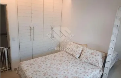 Apartamento amplo, em andar alto, no coração das graças.