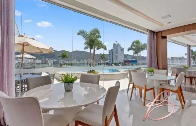 Apartamento alto padrão 2 suítes e 2 demi a 500 metros do mar