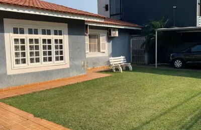 Casa à venda com 4 dormitórios, sendo 2 suítes, jardim gisela - toledo pr