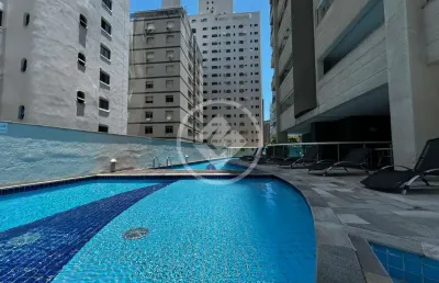 Venha conhecer o empreendimento dos sonhos no bairro mais desejado de guarujá, vila alzira. o condomínio camarot astúrias, com ampla área de 149.685 m2, 3 dormitórios 3 2 vagas de garagem com vista ma