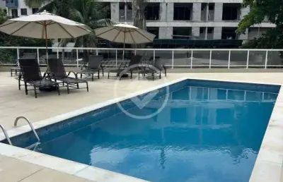 Apartamento mobiliado e decorado a venda a 500 metros do mar. codigo: 129483