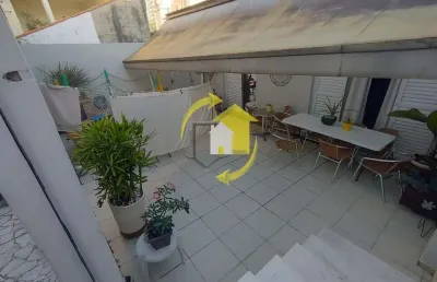 Sobrado com quintal e edícula - 145 m² a.c. - 3 dorm. 1 suíte - 3 vagas