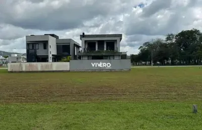 Excelente terreno no condomínio caledônia em camboriú próximo da entrada