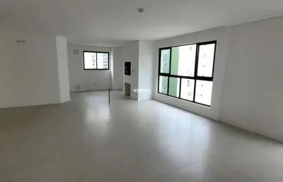 Apartamento com 3 suítes no centro de balneário camboriú