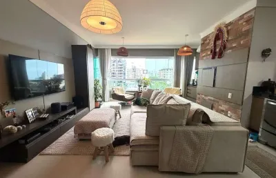 Apartamento 02 dormitórios (suítes) próximo ao mar - praia brava/itajaí