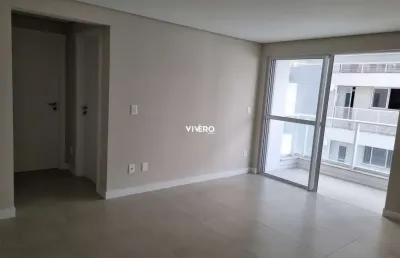 Apartamento com 2 dormitórios no bairro são joão em itajaí