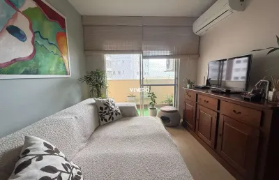 Apartamento de 2 dormitórios com vista mar no centro de balneário camboriú