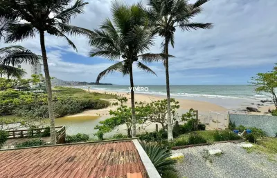 Excelente casa na praia com uma vista espetacular da maravilhosa praia dos amore