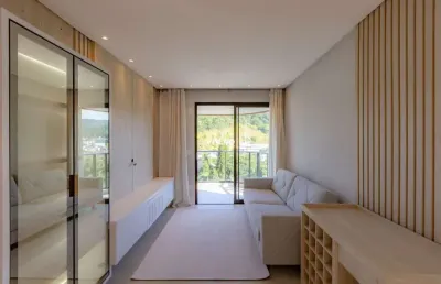 Apartamento com 2 dormitórios no residencial palm coast - praia brava - itajaí