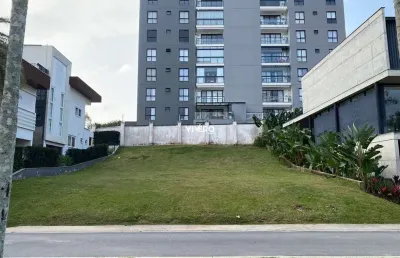 Terreno no condomínio porto riviera exclusive - praia brava - itajaí