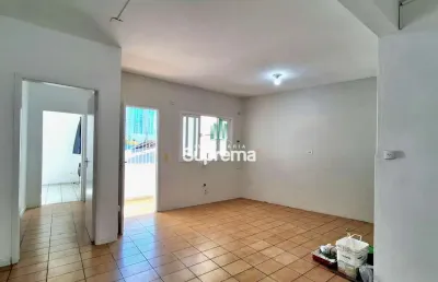 Apartamento com 2 quartos para alugar na Avenida Joca Brandão, 618, Centro, Itajaí