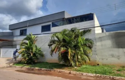 A&m imoveis vende exelente casa no condominio serra azul ao lado  com lazer completo ao lado da administraçao
