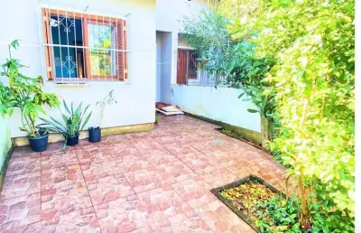 Casa com 2 quartos à venda na Rua dos Plátanos, Jardim do Bosque, Cachoeirinha