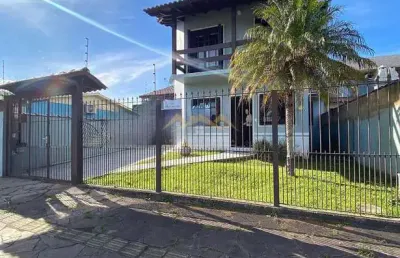 Amplo sobrado com pátio de 1/2 hectare a 50 m da dorival