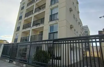 Apartamento arejado com 2 quartos por r$ 220.000 – excelente localização em jardim campomar, rio das ostras