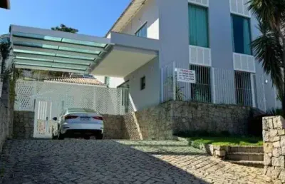 Casa com 6 dormitórios para alugar, 350 m² por r$ 9.973,00/mês - imboassica - macaé/rj