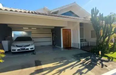 Casa com 4 dormitórios à venda, 200 m² por r$ 1.600.000,00 - mar do norte - rio das ostras/rj.